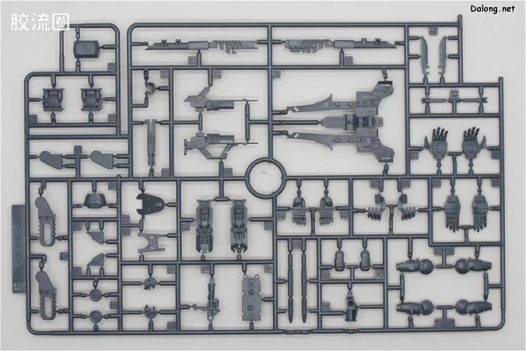 万代超时空要塞系列拼装模型 1比72 VF-31F 齐格菲里德(梅萨·伊雷菲尔特机） - 图片